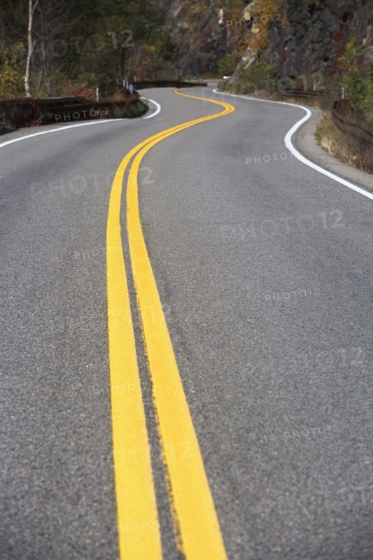 USA, New York, Bear Mountain, winding road. Photo : fotog