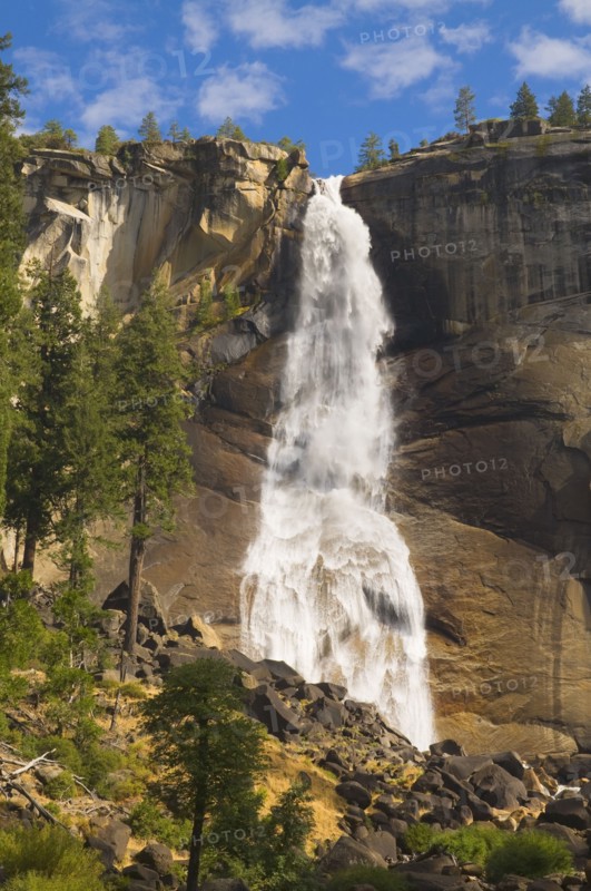 USA, California, Yosemite National Park, Nevada Falls. Photo : Gary J Weathers