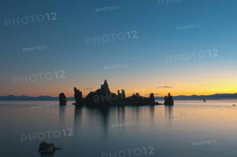 USA, California, Silhouette of Tuffa at sunset. Photo : Gary J Weathers