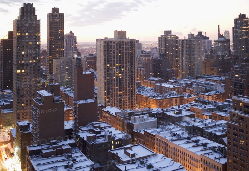 USA, View of New York City covered with snow . Photo : fotog