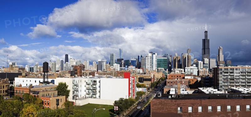 USA, Illinois, Chicago, Clouds over downtown. Photo : Henryk Sadura