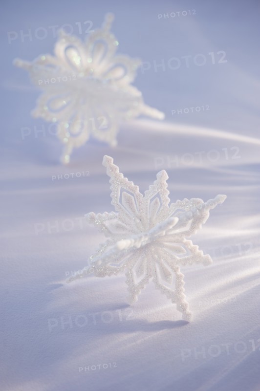 Christmas snowflake ornaments. Photo : Daniel Grill