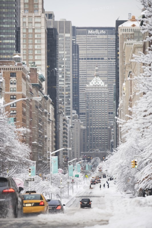 USA, New York City, Park Avenue in winter. Photo: fotog