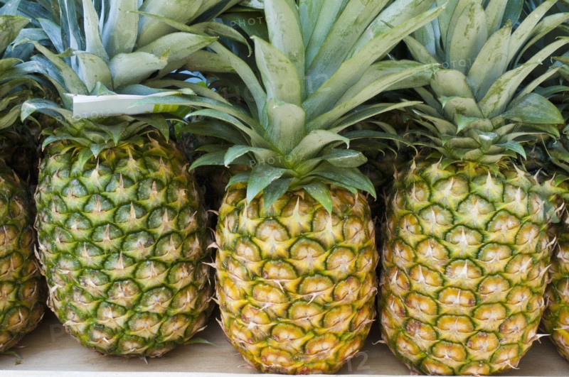 Pineapples on market. Photo: Antonio M. Rosario