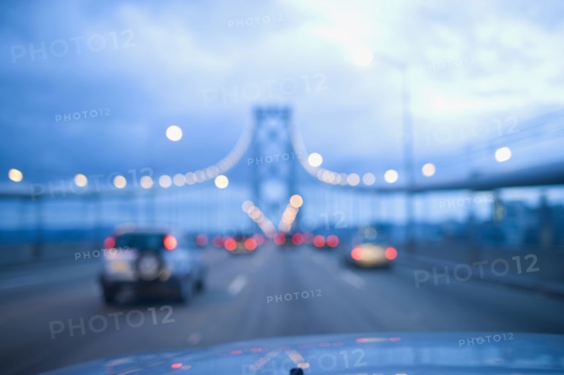 USA, San Francisco, Driving on Golden Gate Bridge. Photo: Noah Clayton