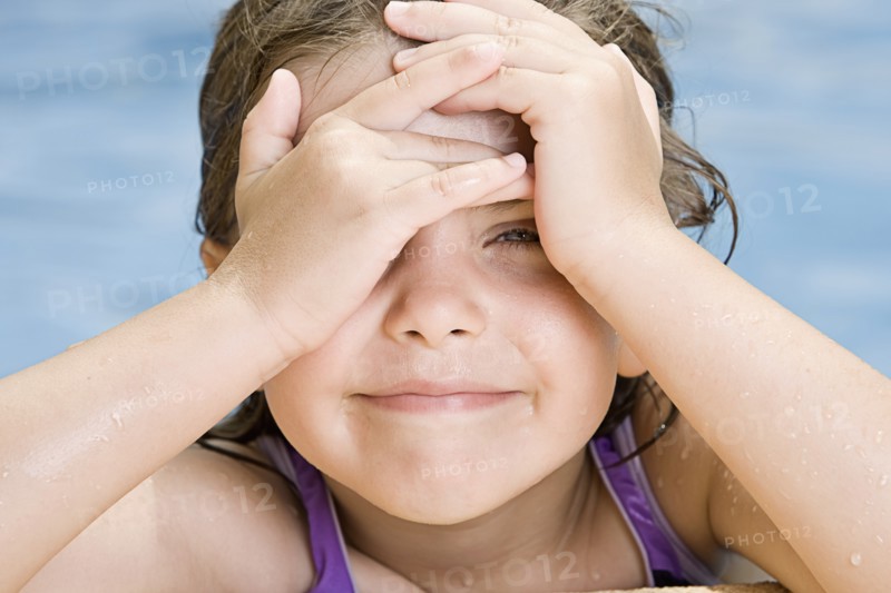 Girl (6-7) in swimming pool. Photo: Justin Paget