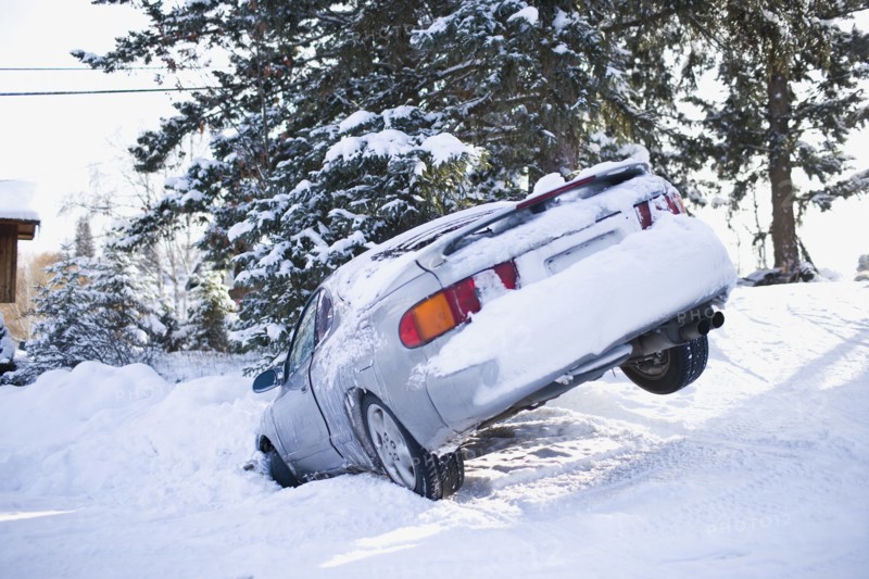 USA, Montana, Car buried in snow. Photo : Noah Clayton