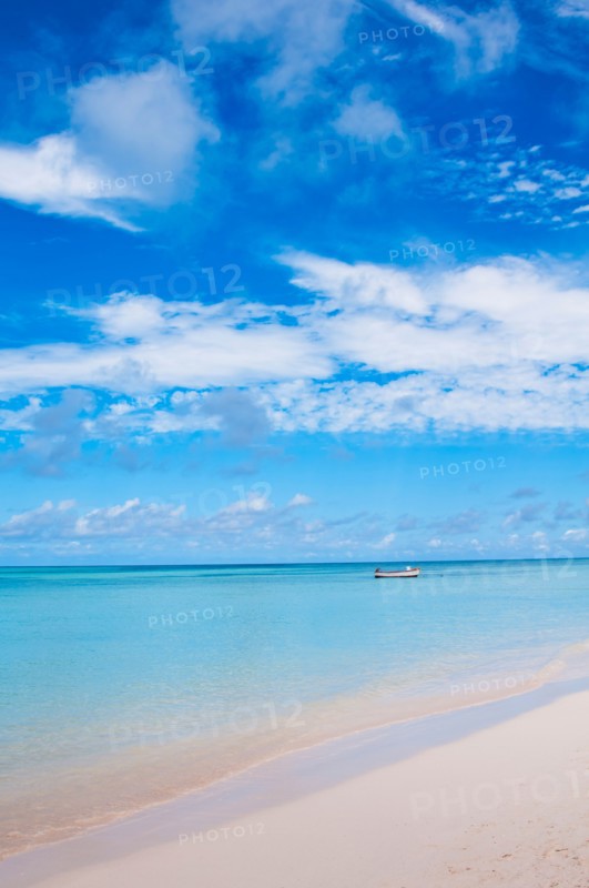 Aruba, beach and sea. Photo : Daniel Grill