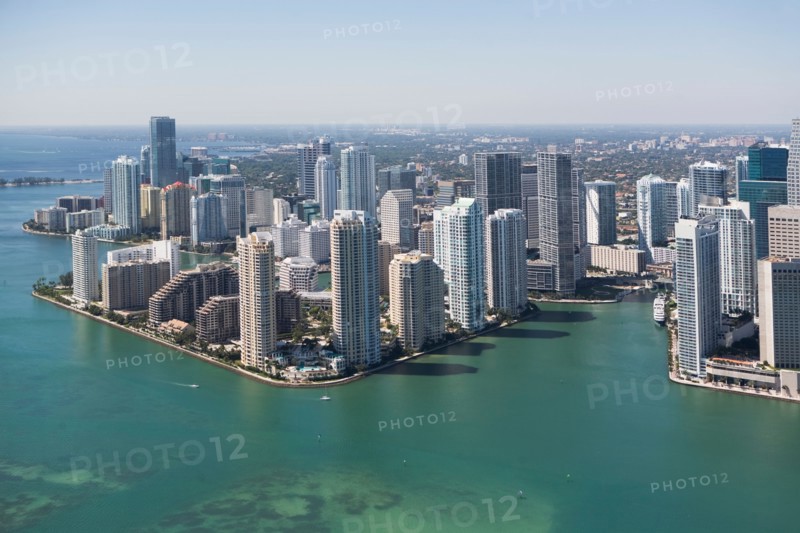 USA, Florida, Miami skyline as seen from air. Photo : fotog