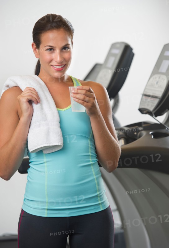 Portrait of woman in gym.