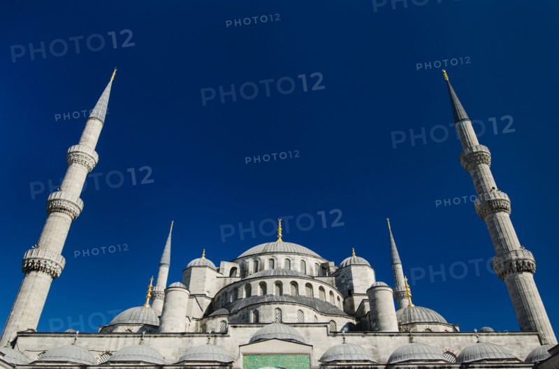 Turkey, Istanbul, Sultanahmet Mosque.