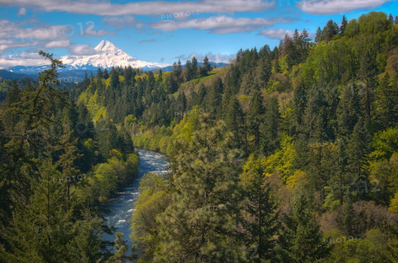 USA, Oregon, High angle view of Hood river with Mt Hood in background. Photo: Gary J Weathers