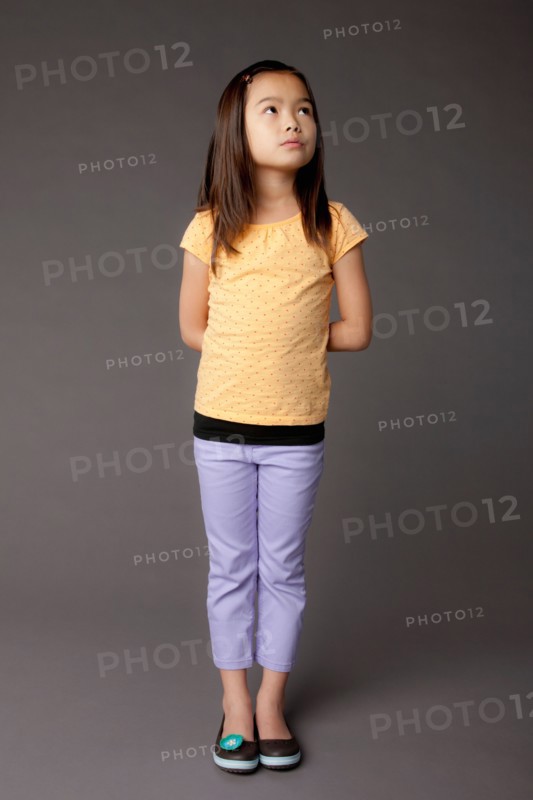 Studio portrait of girl (8-9). Photo : Rob Lewine