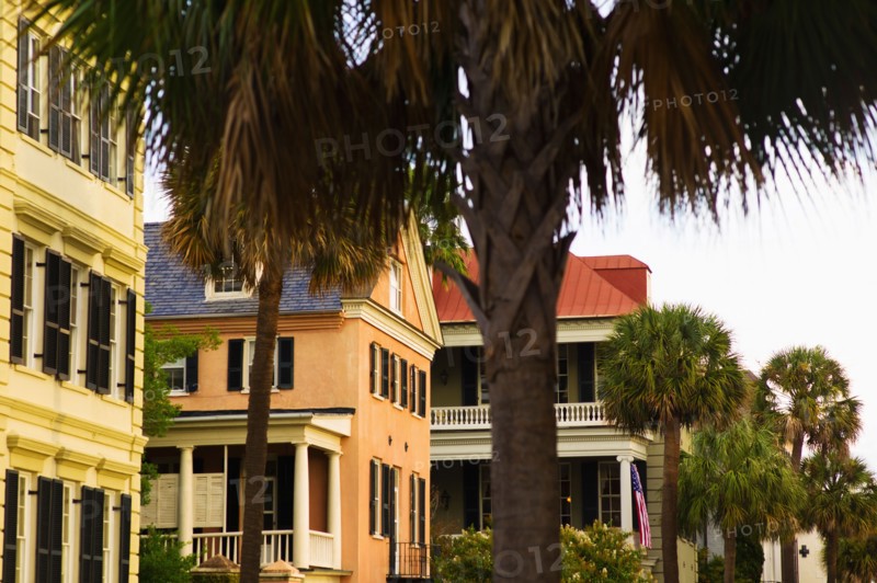 USA, South Carolina, Charleston, Houses in residential district.