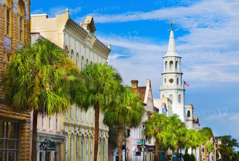 USA, South Carolina, Charleston, Church Street, St. Philip's Church.