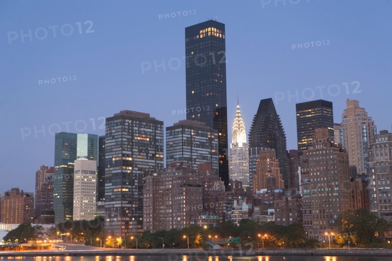 USA, New York State, New York City, Manhattan, Skyscrapers of Manhattan at dusk. Photo: fotog