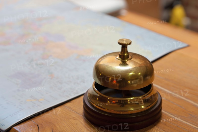 Service bell on desk. Photo : Jan Scherders