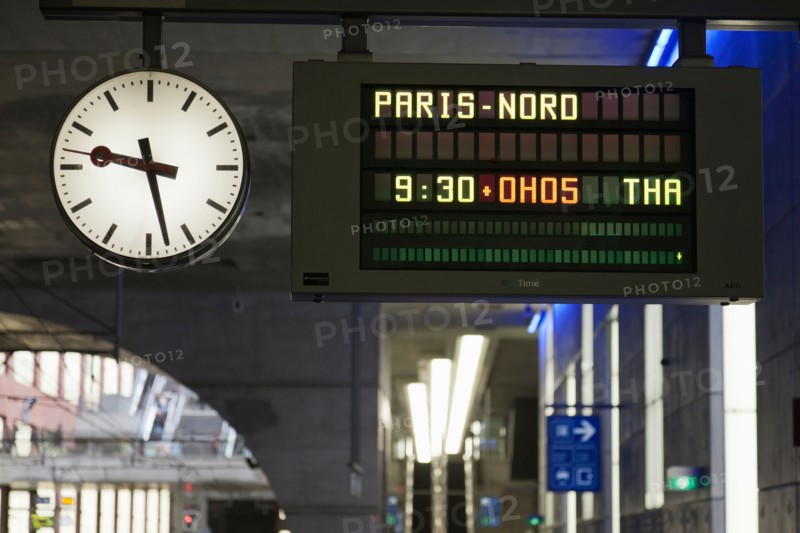 Belgium, Antwerpen, Arrival-departure board in train station. Photo: Jan Scherders