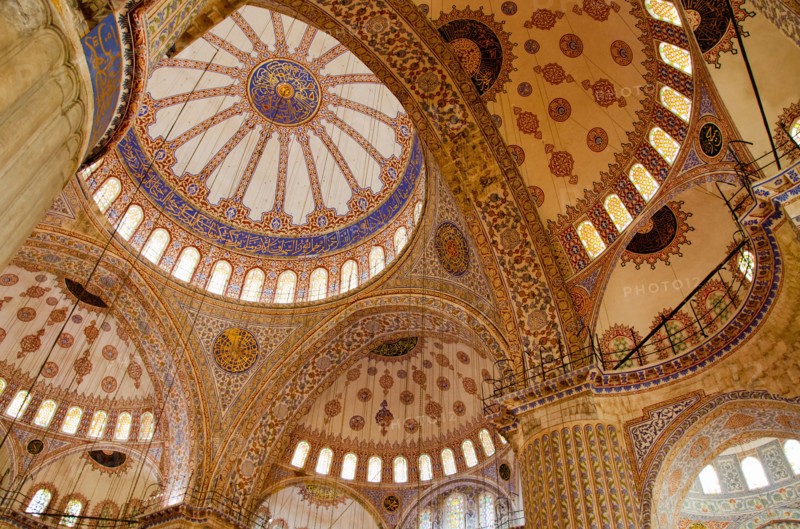 Turkey, Istanbul, Blue Mosque ornate interior. Photo : Tetra Images