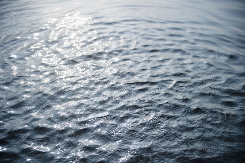 Roaring Brook Lake, Rippled water surface. Photo : Jamie Grill