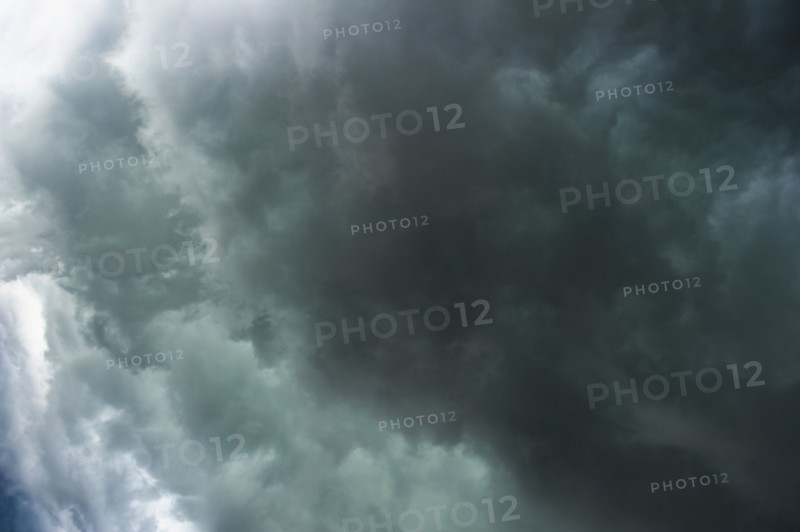 Storm clouds. Photo : Jamie Grill