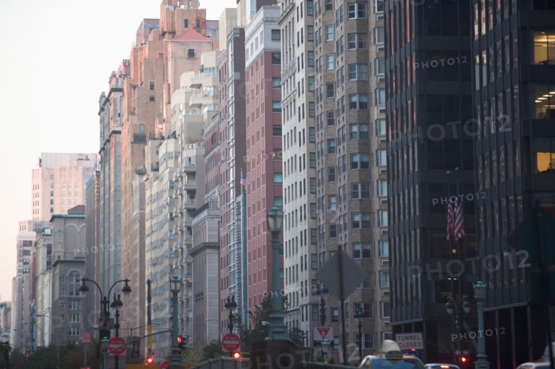 USA, New York City, Row of high rise buildings. Photo : fotog
