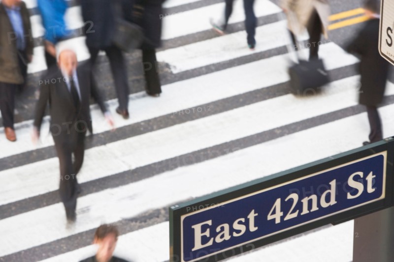 USA, New York City, Manhattan, 42nd street, Pedestrians on zebra crossing. Photo: fotog