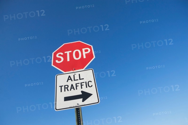 Traffic diversion sign. Photo: fotog