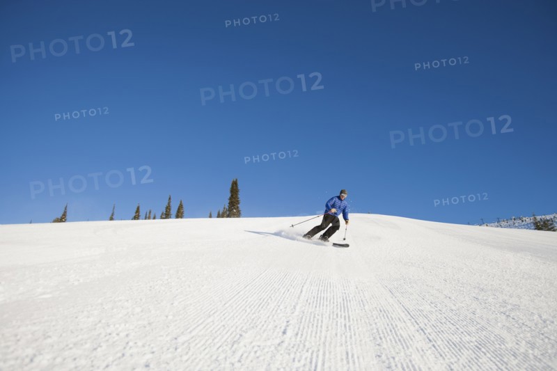 USA, Montana, Whitefish, Tourist on ski slope. Photo : Noah Clayton