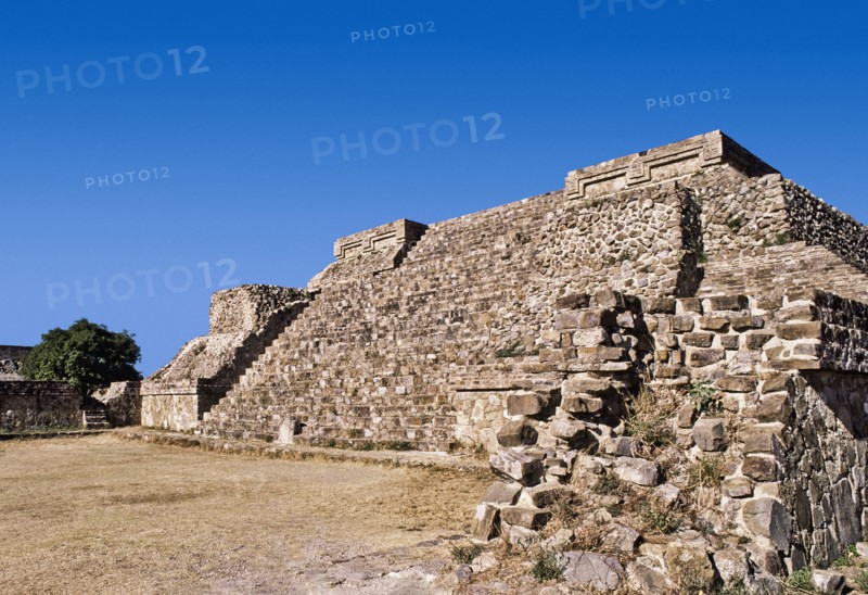 Mexico, Oaxaca, Monte Alban, pre-Columbian archaeological site, built 600 BC by the Zapotecs. Photo: DKAR Images
