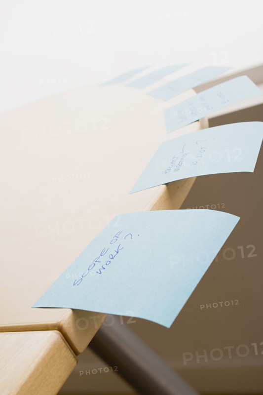 Adhesive notes on desk. Photo: Rob Lewine
