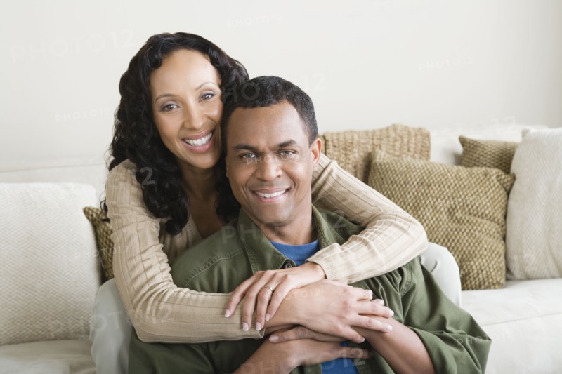 Portrait of mature couple at home. Photo : Rob Lewine