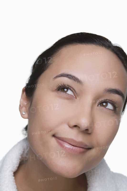 Portrait of attractive woman. Photo : Rob Lewine