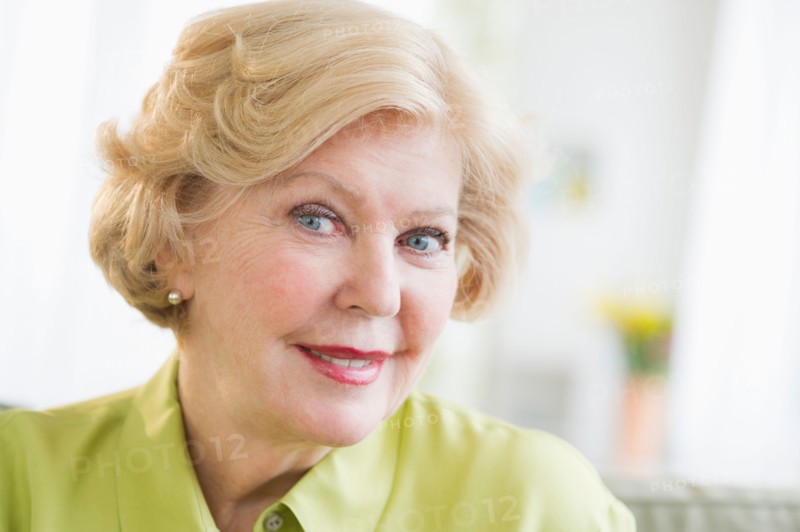 Portrait of smiling senior woman.
