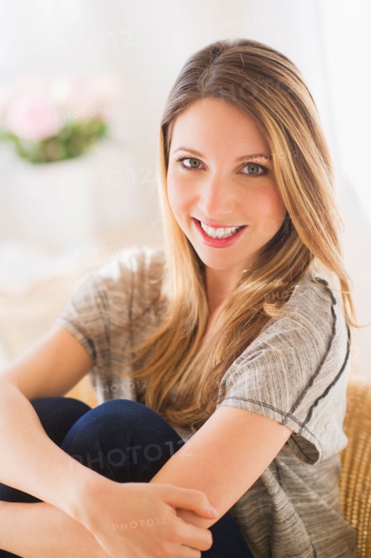 Portrait of young woman. Photo : Daniel Grill