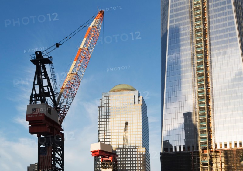 Usa, New York State, New York City, view of skyscraper construction. Photo : fotog