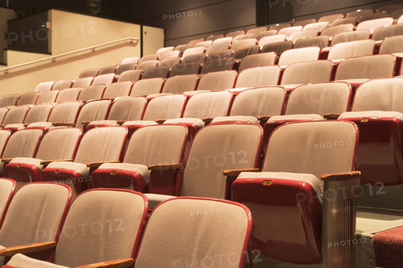 Theatre seats. Photo : fotog