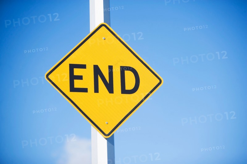 close-up of dead end sign. Photo : fotog