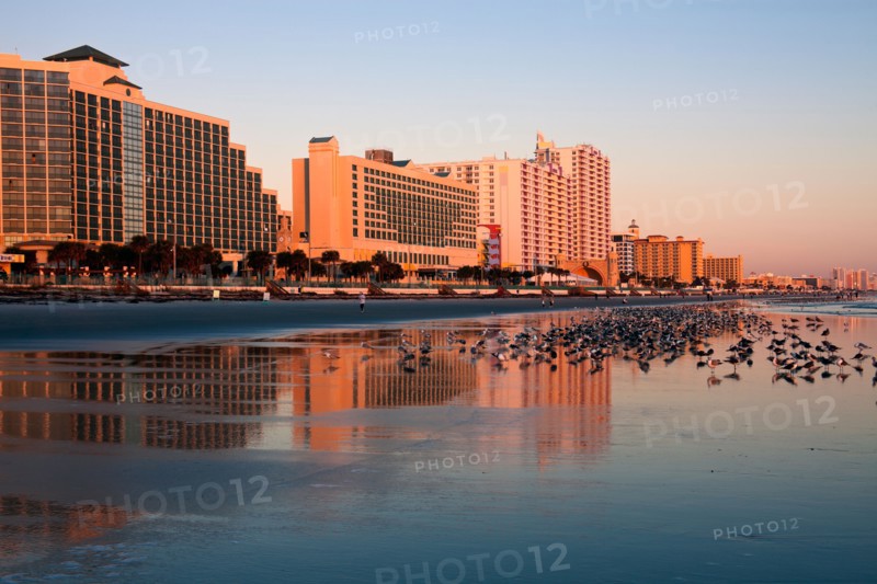 USA, Florida, Daytona Beach, Waterfront hotels. Photo : Henryk Sadura