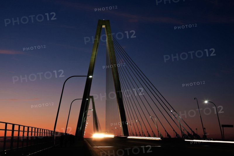 USA, South Carolina, Charleston, Arthur Ravenel Jr. Bridge. Photo : Henryk Sadura