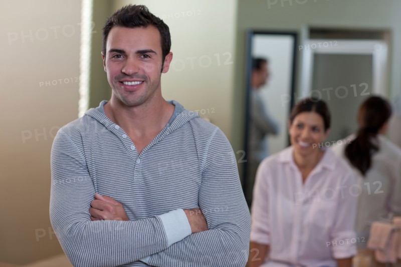 Portrait of couple in bathroom. Photo : db2stock