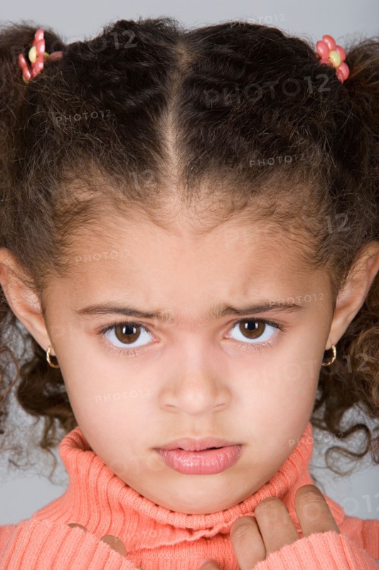 Studio shot portrait of girl, close-up. Photo : Rob Lewine