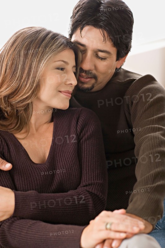 happy couple together. Photo : Rob Lewine