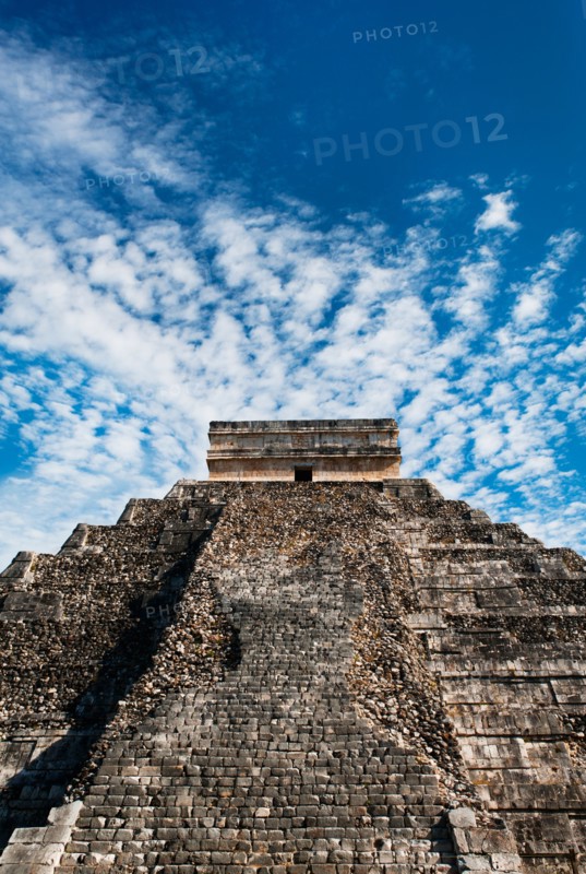 Mexico, Yucatan, Chichen Itza. Mayan pyramid.