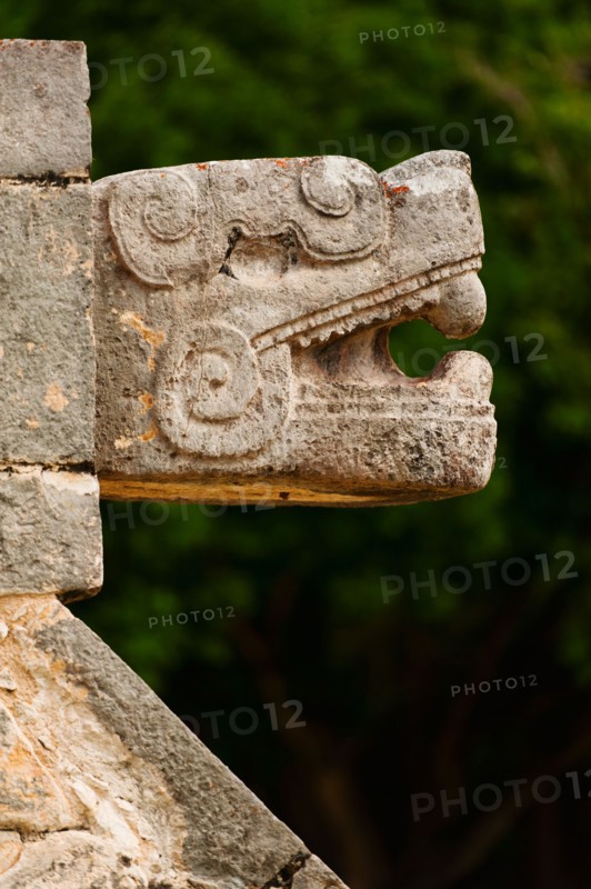 Mexico, Yucatan, Chichen Itza. Mayan ruins.