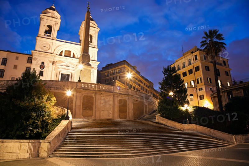 Italy, Rome. Spanish Steps and Trinita dei Monti Church in early morning. Photo : Henryk Sadura