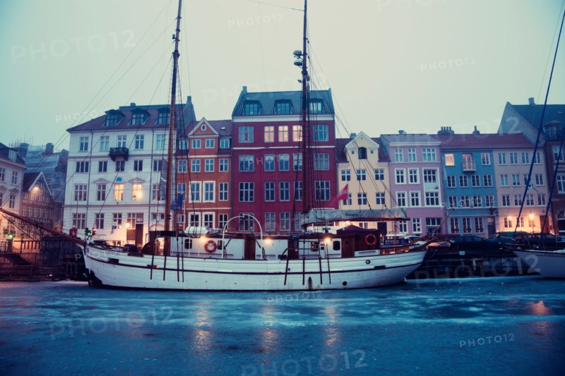 Denmark, Copenhagen. Nyhavn district on early winter morning. Photo : Henryk Sadura