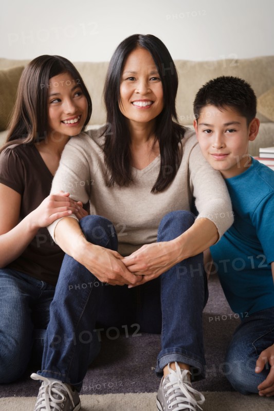 Portrait of cheerful family. Photo : Rob Lewine