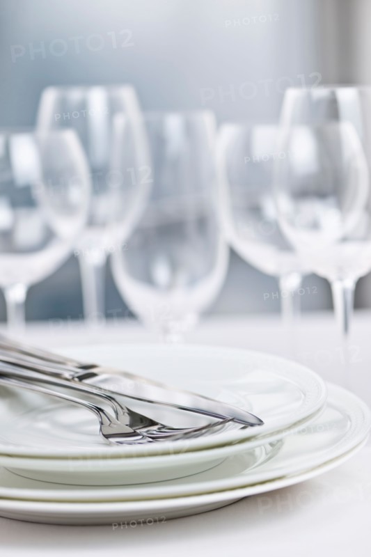 Dishes and cutlery prepared for meal. Photo : Elena Elisseeva