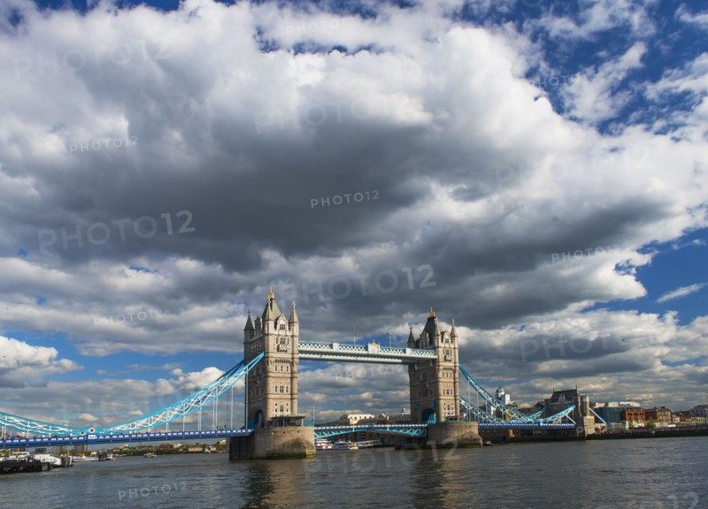 UK, England, London, Tower Bridge.